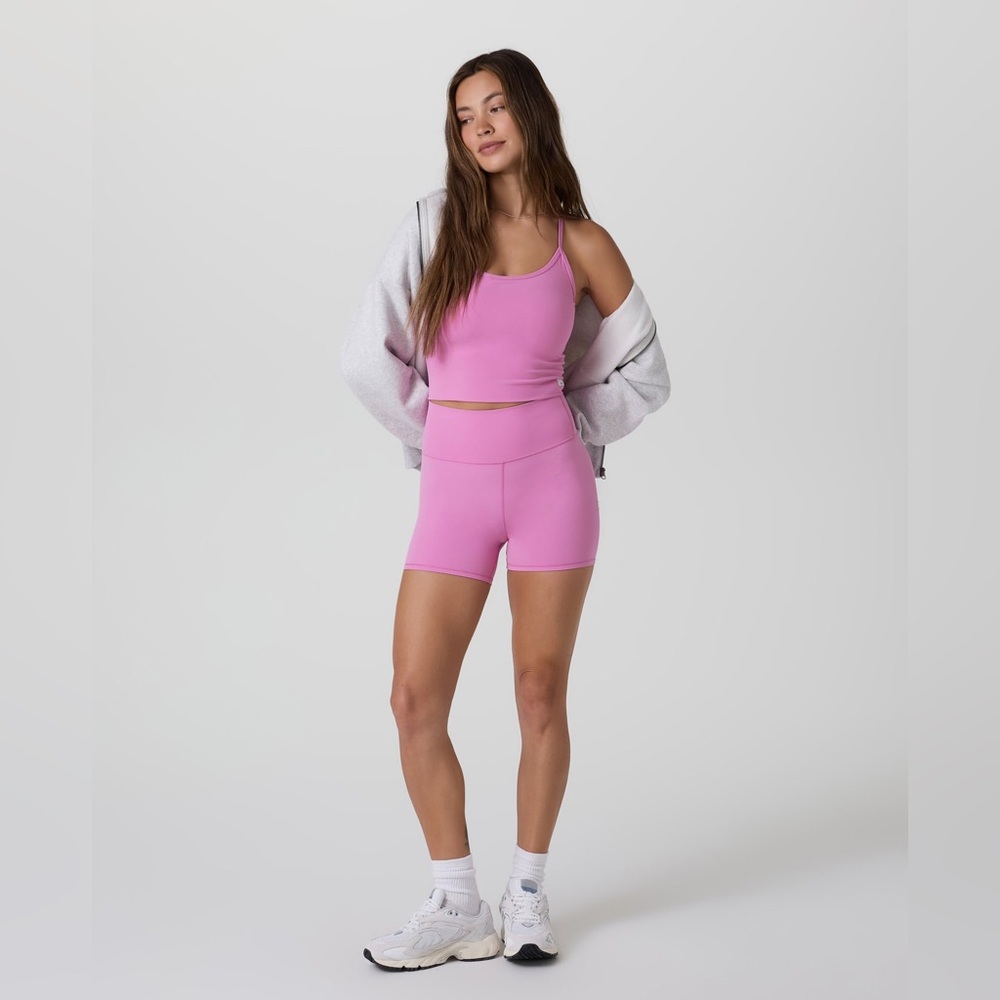 Vuori - all the feels shorts - size XS - color azalea
